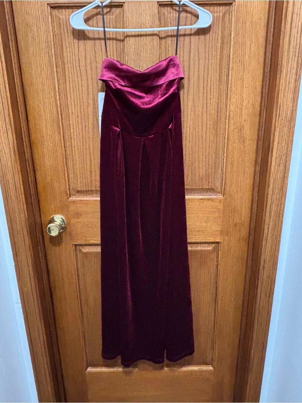 Strapless Velvet Maxi Dress in Deep Burgundy Sz M. Small flaw. NWT